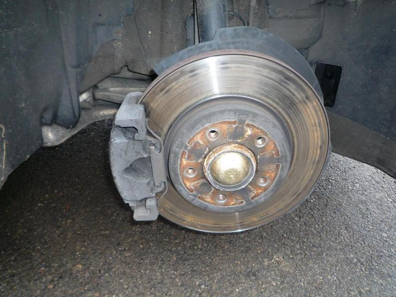 Tuto Mga lol changement plaquettes/disques avants 330D E46 - Srie 3 / M3  - BMW - Forum Marques Automobile - Forum Auto