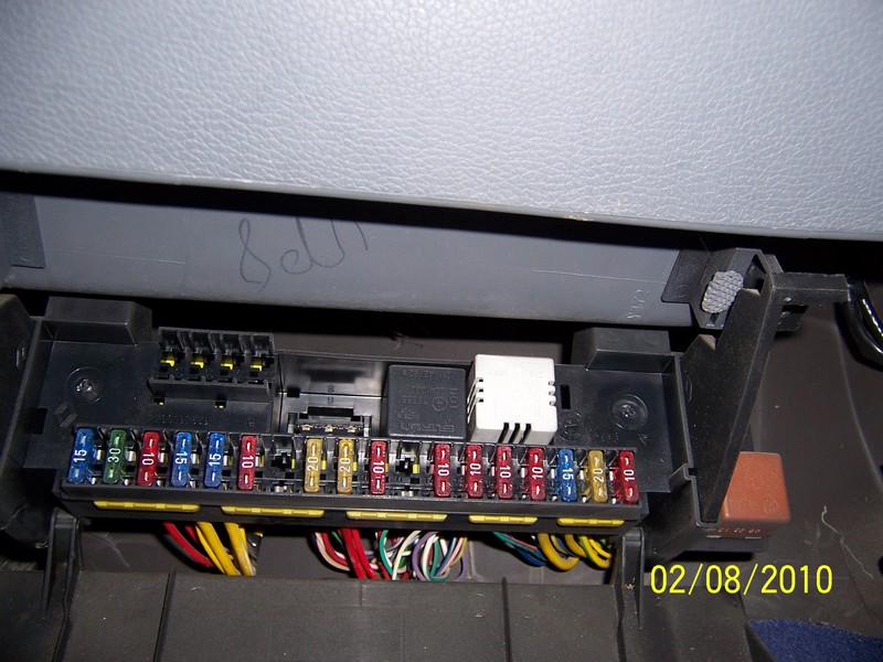 Cherche un shéma de fusible rare pour clio 1 - Mécanique / Électronique