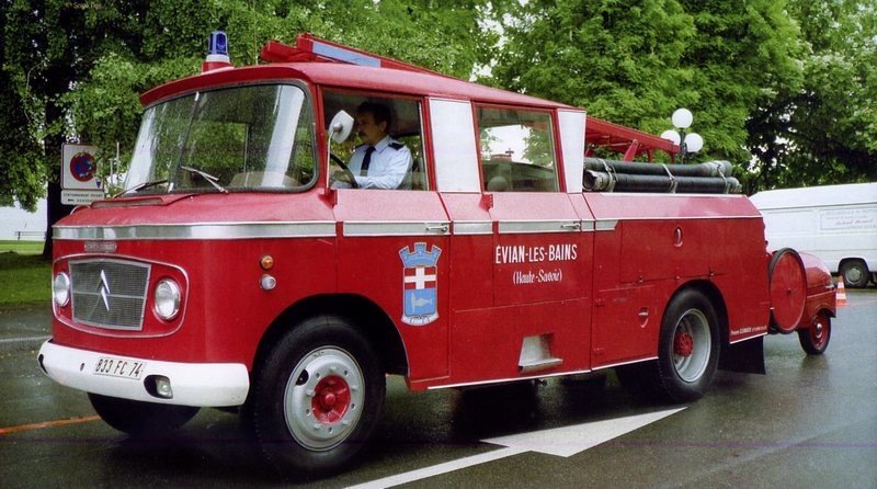 CCC F n° 7 FPT Citroën T55 Guinard 1953 pompier boite Kit jamais monté 1/50