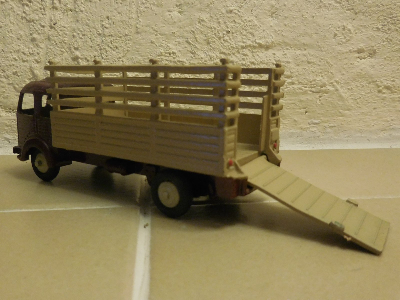 Britains 1/32 bétaillère verte - Jeux & Jouets