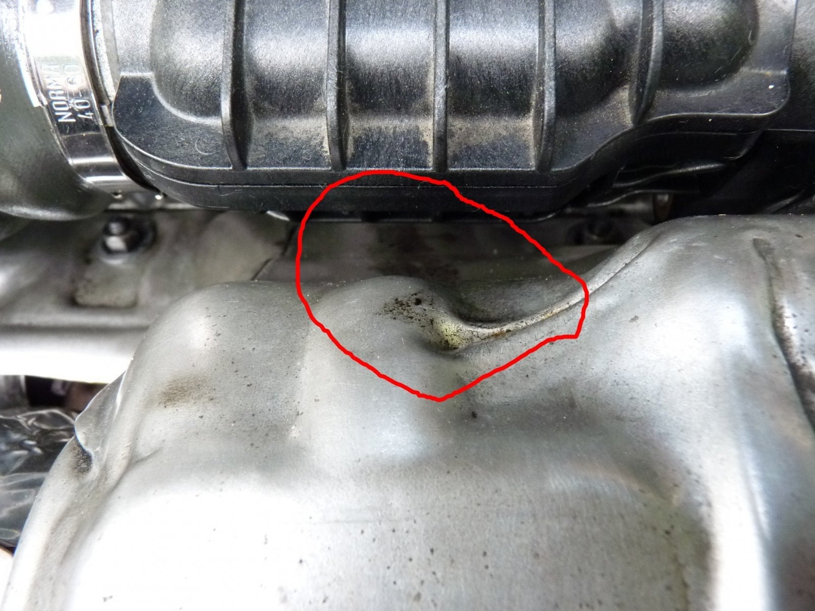 Petite Fuite D huile Au Dessus Du Turbo C4 Picasso C4 petite-fuite-d-huile-au-dessus-du-turbo-c4-picasso-c4