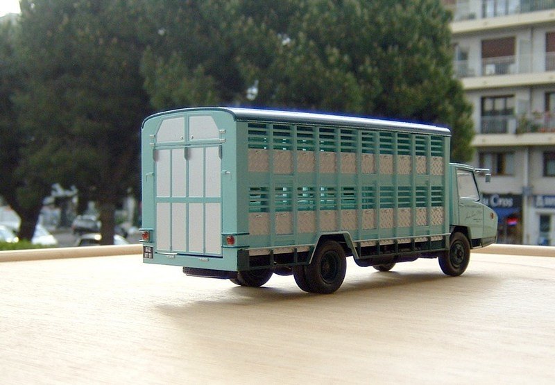 Berliet Stradair 10 Cochonniers – Camion Miniature 1/43 N°9, Collection Berliet