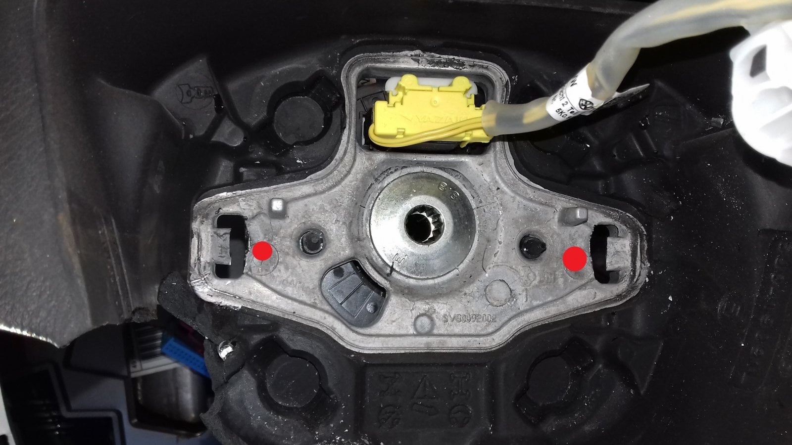 comment-d-monter-l-airbag-d-un-volant-de-seat-ibiza-ibiza-seat