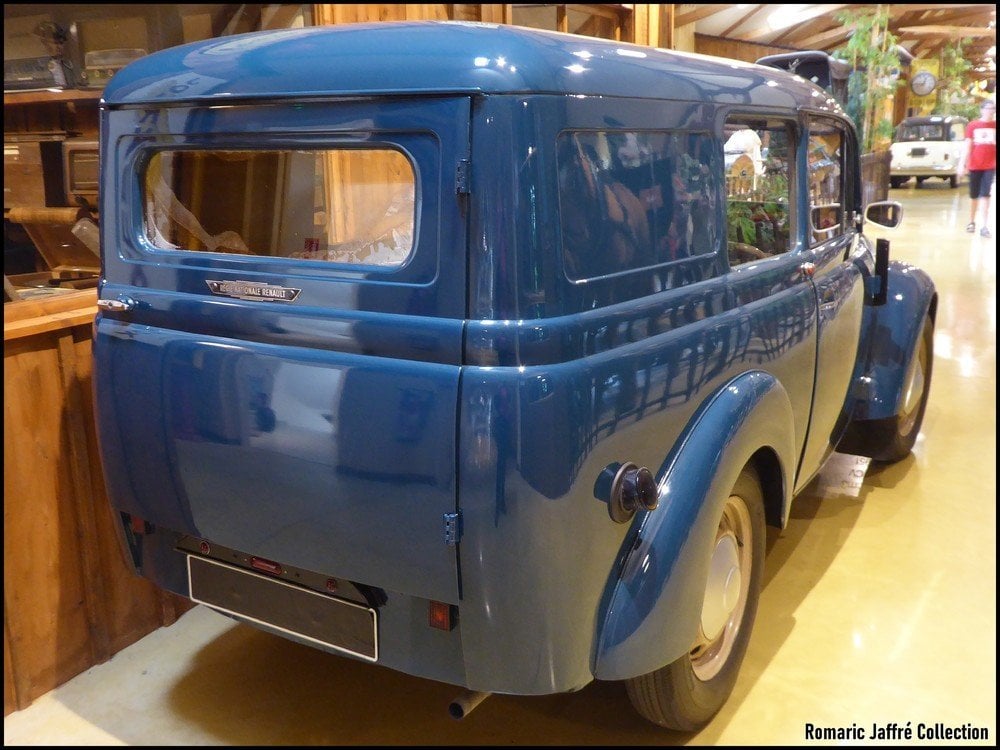 Renault Juvaquatre Break - 1949 - Etoile Auto49