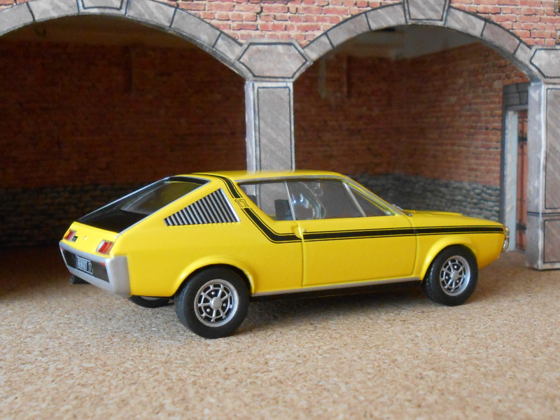 Renault 17 R17 Rallye Pays de l'Est 1977 IXO 1/43 Réf : 7711421921