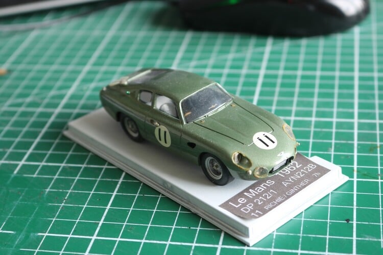 Aston Martin project 215 SMTS en Métal échelle 1/43 SERIE
