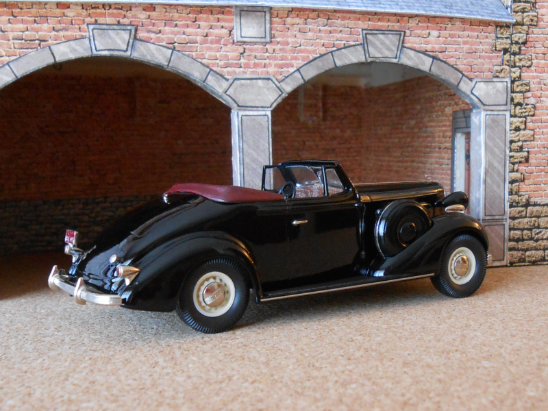 1936 - PIERCE-ARROW DE LUXE EIGHT CONVERTIBLE SEDAN | Fabricante PIERCE-ARROW