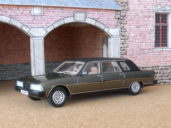 Miniature 1/43 Original Miniatures - Peugeot 604 Limousine Heuliez 4 Places Avec Séparation