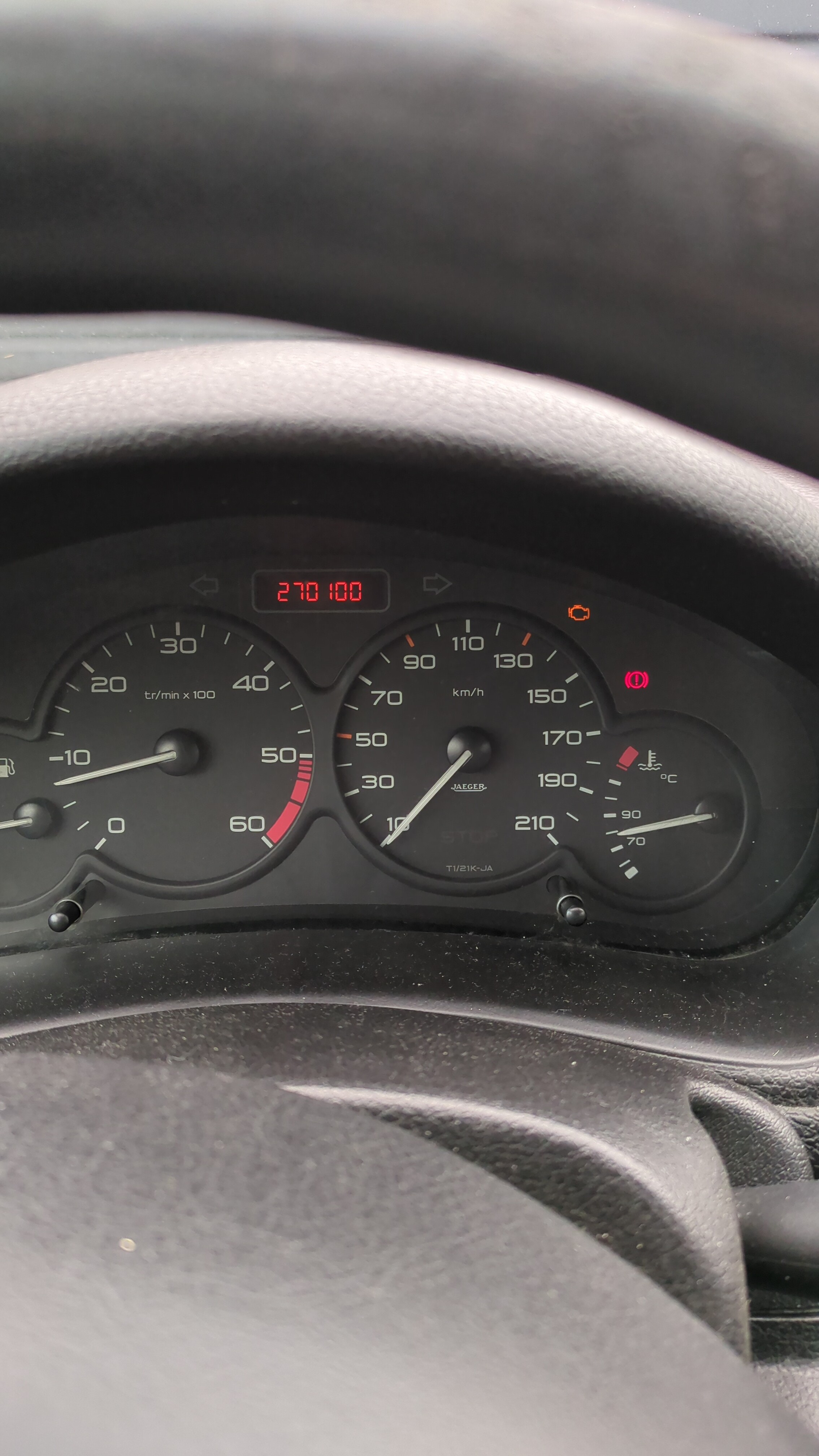 Voyant moteur orange allumé 206 1,4hdi Peugeot Mécanique — free download