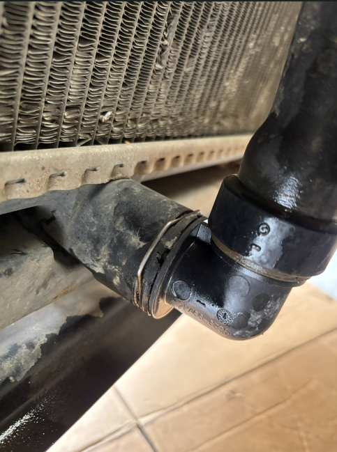 expert-ii-fuite-ldr-1-6-hdi-en-bas-du-radiateur-peugeot-m-canique