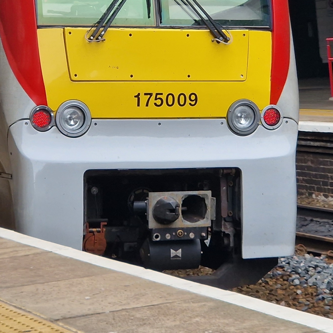 Revolution Trains announce Class 175 'Coradia' and Class 180 'Adelante ...