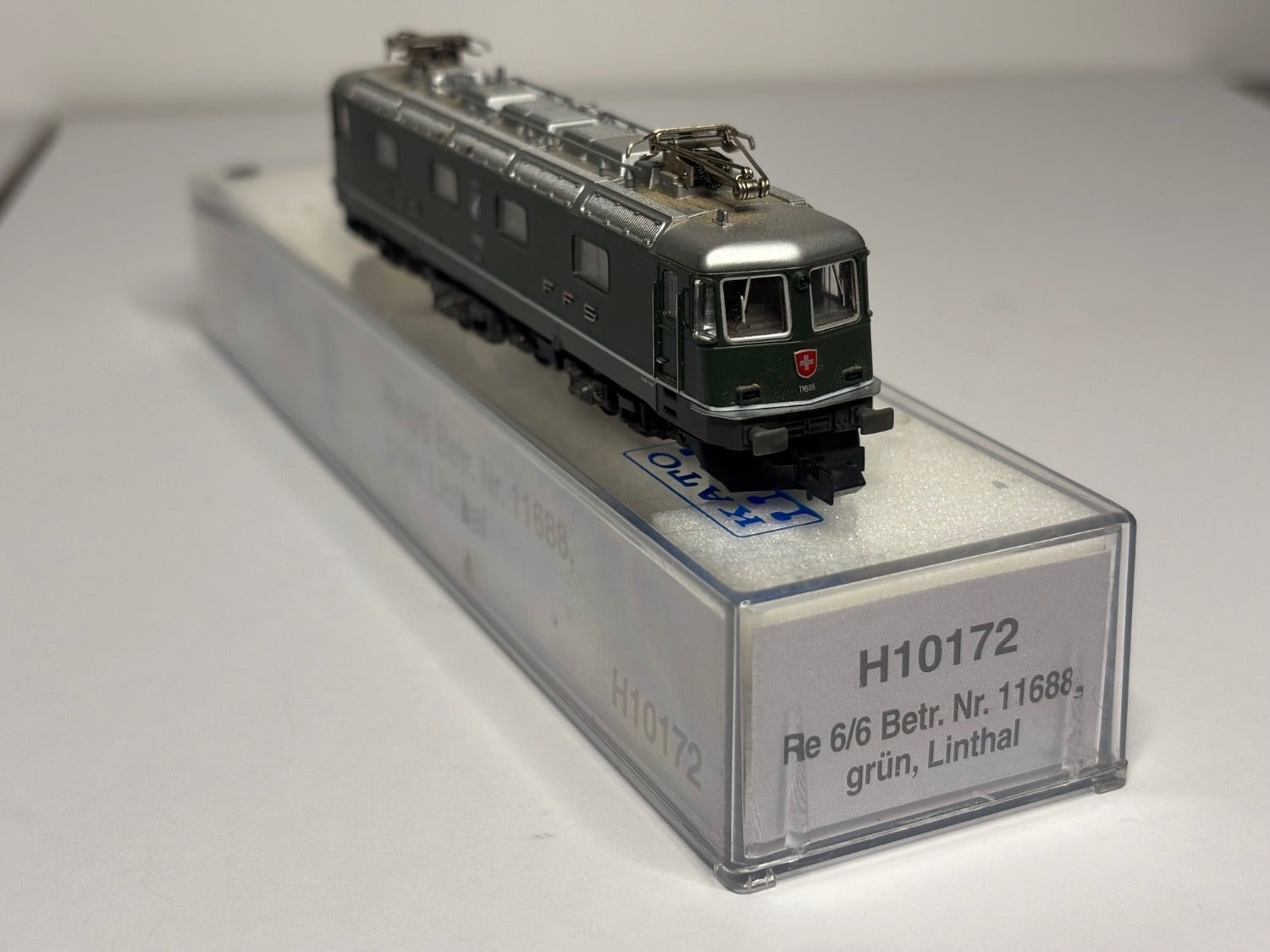 sold* Hobbytrain (Kato) H10172 N Gauge SBB/CFF Re 6/6 11688. Free